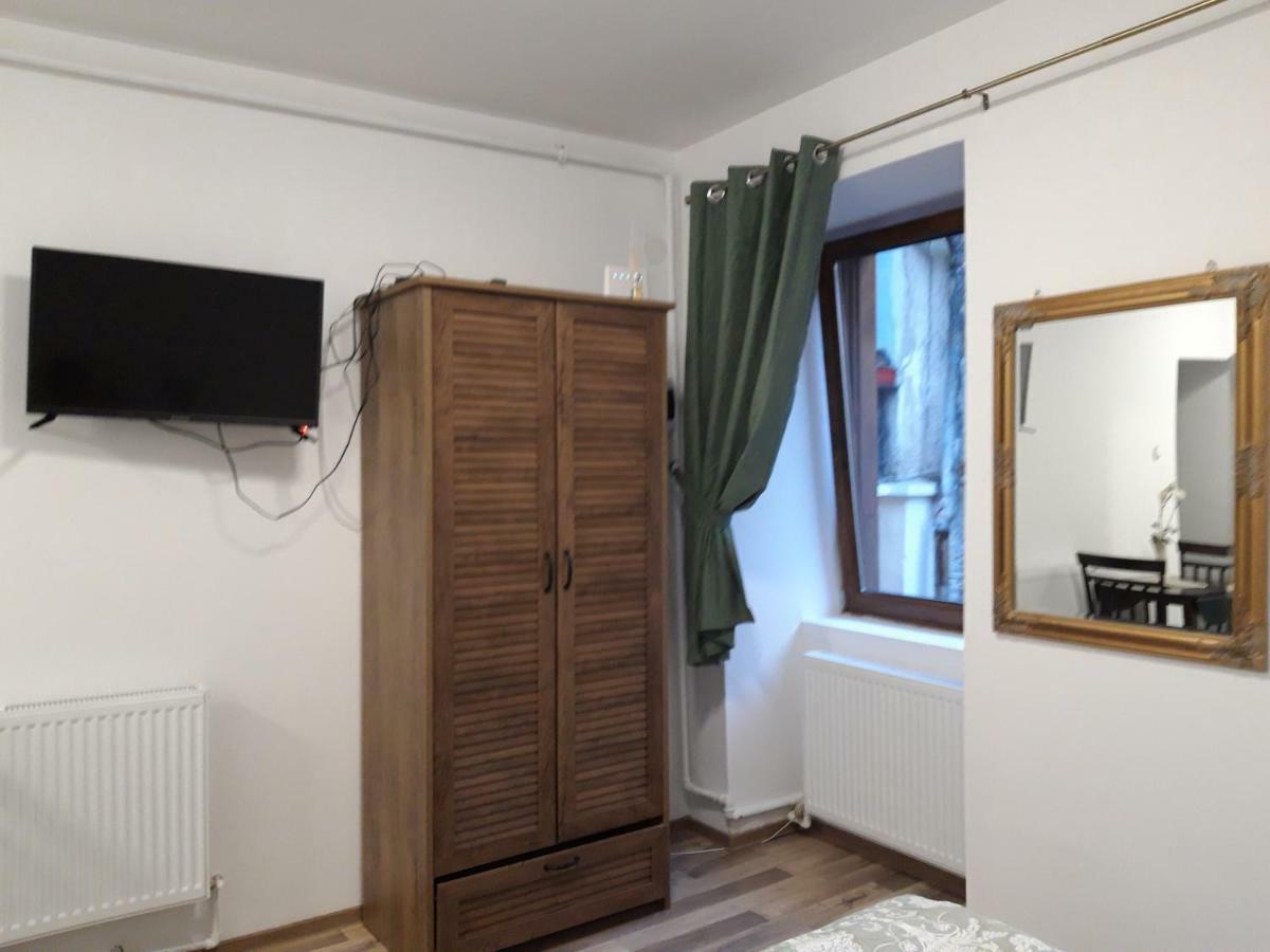 Sara House Apartment Bistrita  Ngoại thất bức ảnh