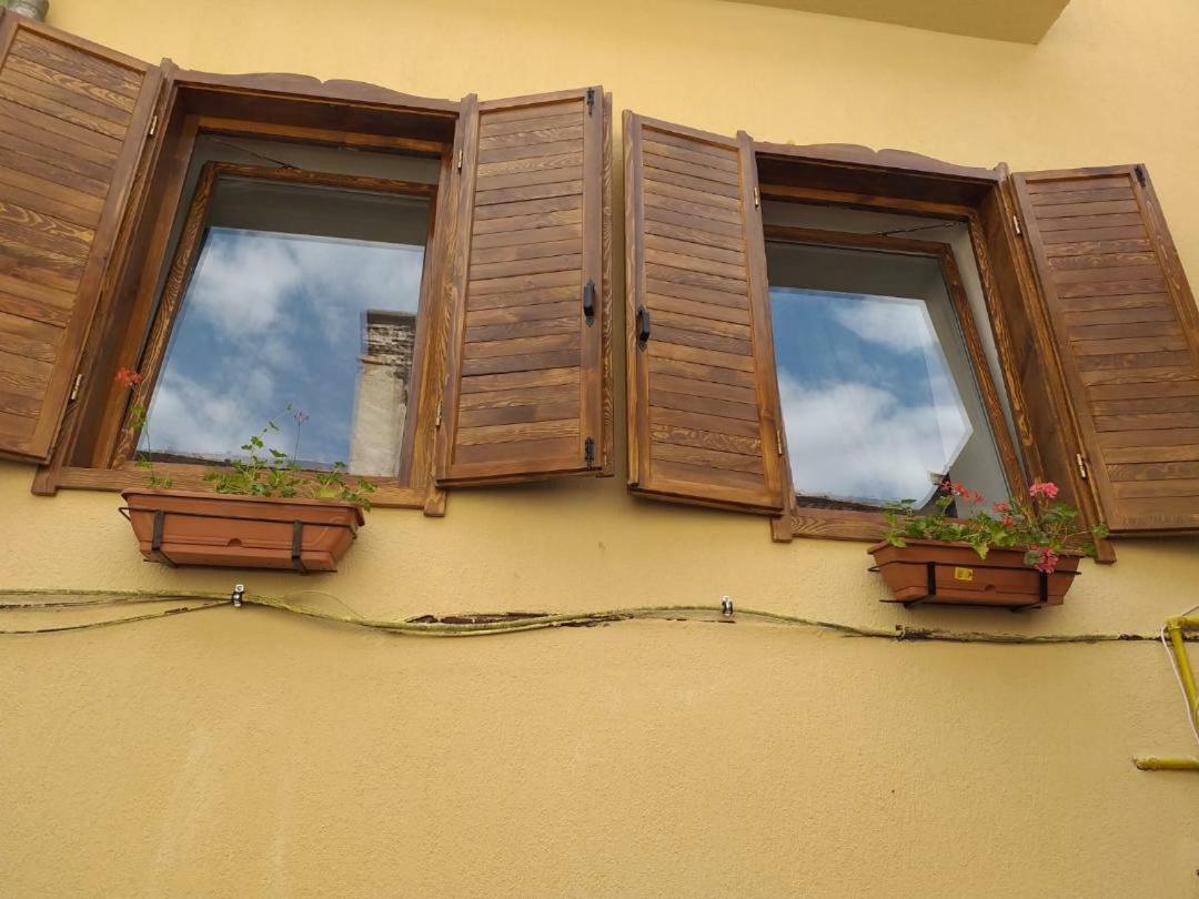 Sara House Apartment Bistrita  Ngoại thất bức ảnh